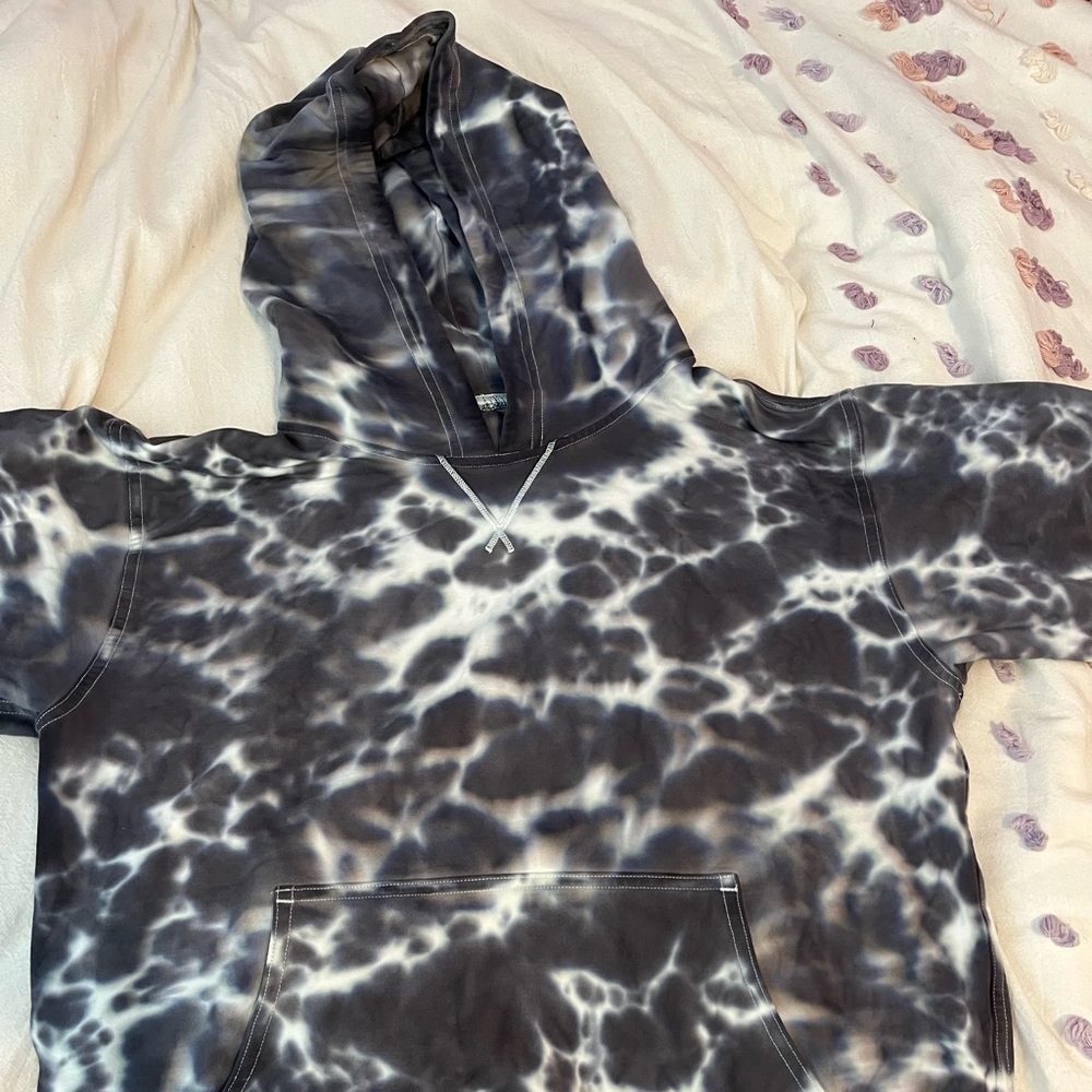 Lululemon size 6 all yours hoodie black tie-dye